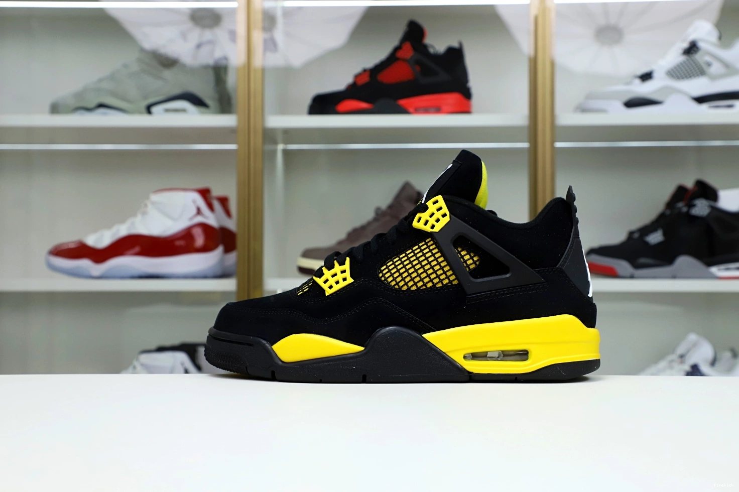 2023  Jordan Air Jordan4 thunder 0827